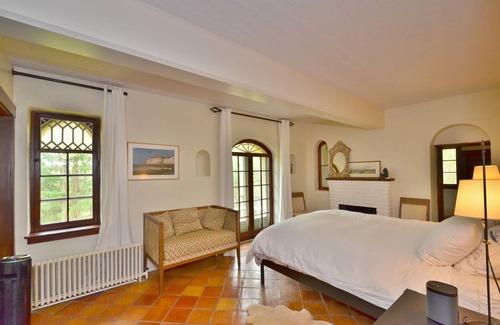 Chester Center House | Tuscan Villa in Chester CT