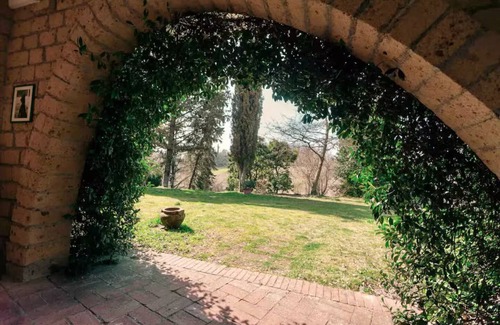 Sorano Villa | Tuscan villa with garden near Saturnia