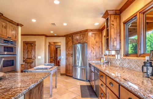 Carmel Valley House | Tuscan Vineyard Retreat with 360 Views and Pool