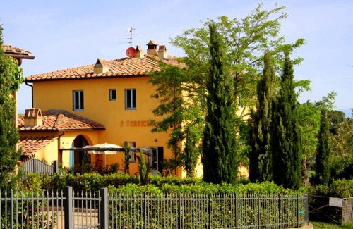 Tavarnelle Val di Pesa Apartment | Tuscany Chianti: 20 min to Florence wifi, wine, stunning view.!