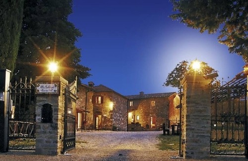 Caprese Michelangelo Villa | Tuscany Villa, Salt Water Pool. Adults only location