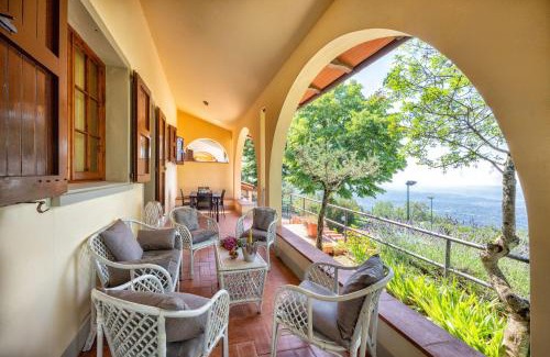 Loro Ciuffenna Villa | Tuscany Villas With Private Pool e Tennis - Happy Rentals