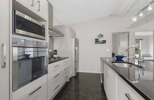 Tutukaka House | Tutukaka Treat - Wellingtons Bay Holiday Home
