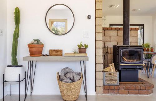 Joshua Tree House | Twilight Terrace - Relax in style home