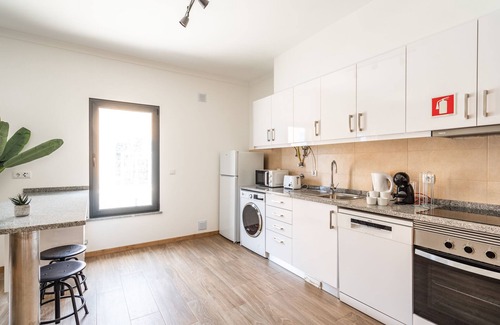 Ponte de Sor Apartment | Twilight White Apartment, Ponte de Sor, Portalegre !new!