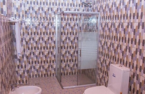 Kibuye House | Twin and intimate room with nice balcony - view on the lake