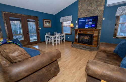 Springmaid Mountain Cabin | Twin Falls Cabin Top & Bottom Combined