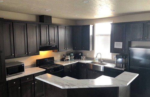 Swanlake House | Twin Lakes event beach house w use of 4 kayaks quasi farm ducks, chicken goats