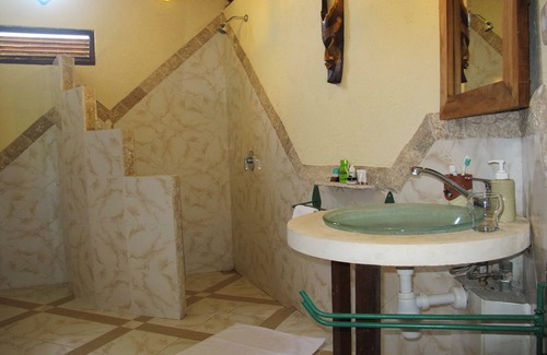 Purwakerti Hotel | TWIN Ocean View Bungalow with AC (2 persons)
