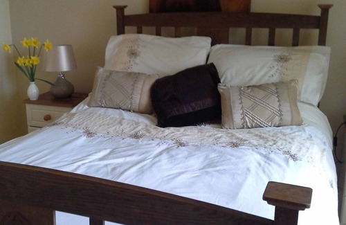 Killaloe Bed & Breakfast | Twin Room at Blossom Hill Bed and Breakfast