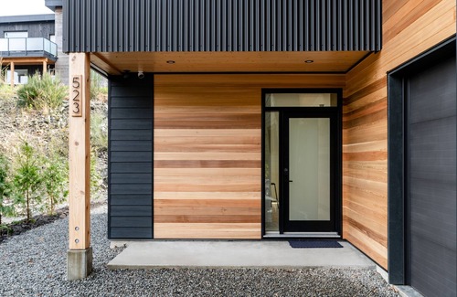 Tofino House | Twinfin Tofino - Modern home with Hot Tub
