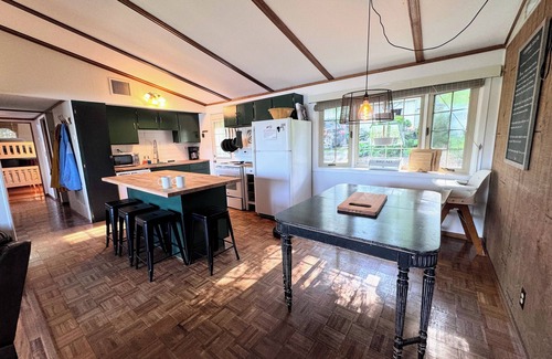 Sturgeon Lake House | Two Acres On The Lake - Beach, Games and Sauna