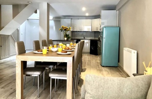 Tarvin House | Two adjacent houses in Tarvin Nr Chester - For 26