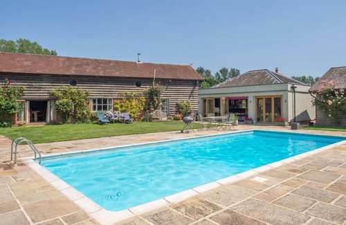 Ipswich House | Two adjoining properties which can be booked together for up to ten guests.