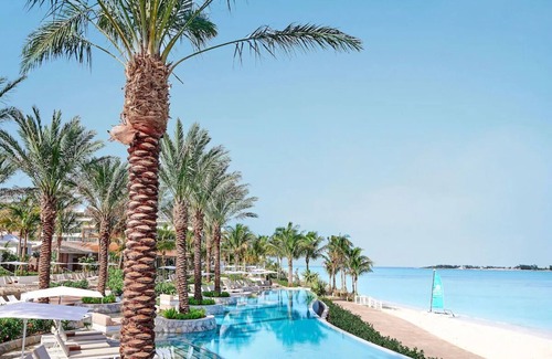 Nassau Hotel | Two Amazing Ocean View Suite with Balcony & Kitchen | Beachfront Retreat