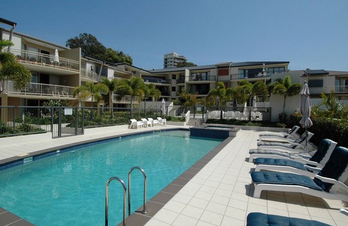 Burleigh Heads Apartment | Two Bed Apartment in the heart of Burleigh Heads