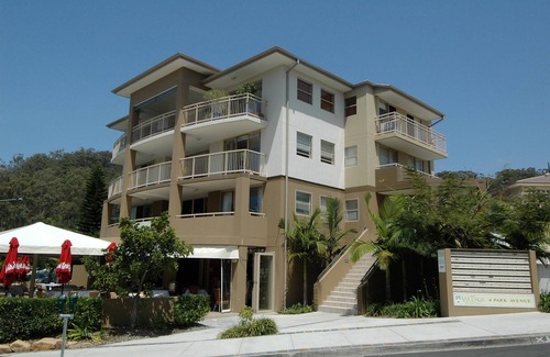 Burleigh Heads Apartment | Two Bed Apartment in the heart of Burleigh Heads