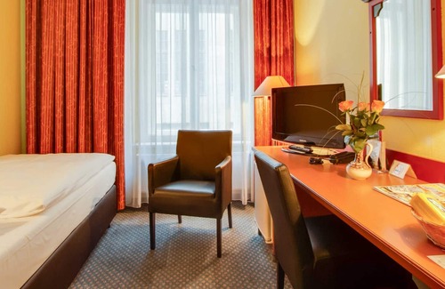 Altstadt House | Two-bed comfort double room - Akzent Hotel Am Goldenen Strauss