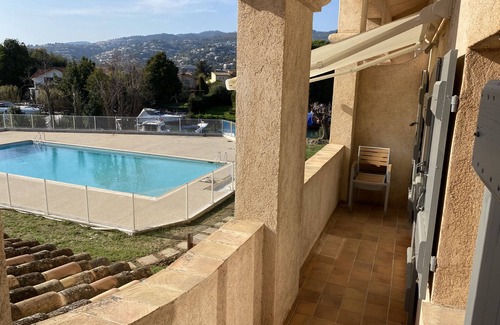 Mandelieu-La-Napoule Apartment | Two bedrooms chic and confortable in a very quiet setting.