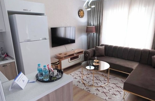 Esenyurt Apartment | Two Bedroom 2A/C Apartment,Wi-Fi, Free parking-IS9nn