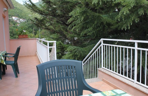 Obrs Apartment | Two bedroom apartment with terrace Mošćenička Draga, Opatija (A-2327-c)