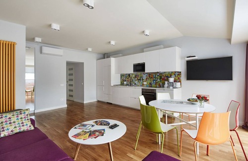 Wesoła Zachod Apartment | Two bedroom Apartment perfect for 4 people