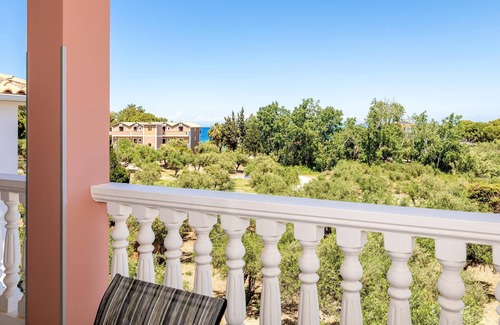Ano Vasilikos Apartment | Two-Bedroom Apartment (Attic Type) - Arazzo Apartments