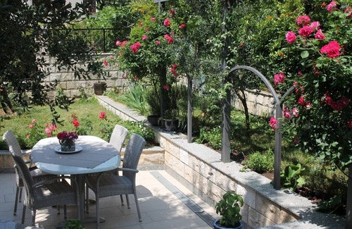 Gorinka Apartment | Two bedroom apartment with balcony and sea view Makarska (A-21911-c)