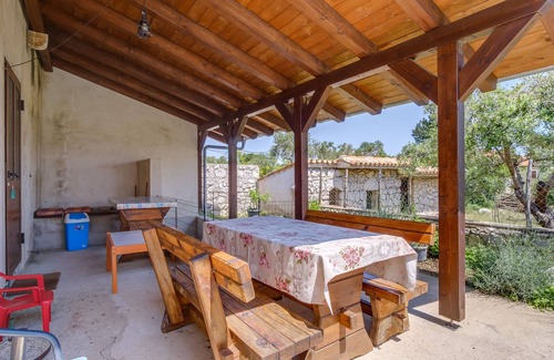 Punta Kriza Apartment | Two bedroom apartment with air-conditioning Punta križa, Cres (A-867-a)