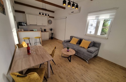 Zivogosce Apartment | Two bedroom apartment near beach Živogošće - Porat, Makarska (A-16763-a)