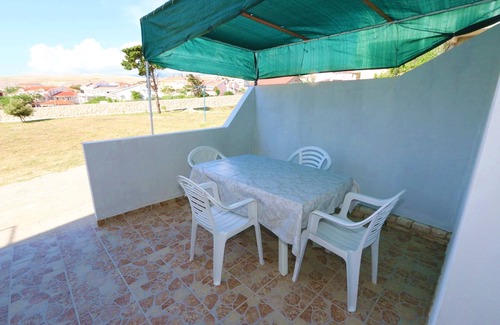 Kustici Apartment | Two bedroom apartment near beach Kustići, Pag (A-4086-d)