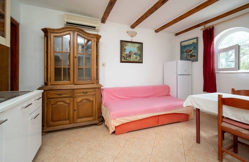 Vidalici Apartment | Two bedroom apartment near beach Vidalići, Pag (A-6519-e)