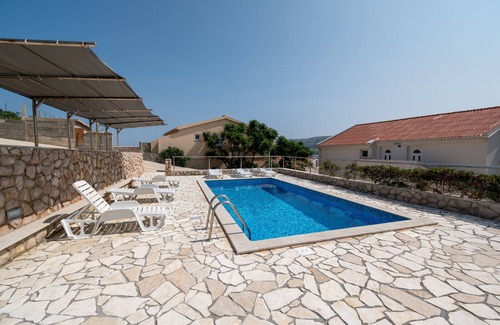 Zubovici Apartment | Two bedroom apartment with terrace and sea view Zubovići, Pag (A-9365-b)