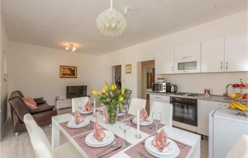 Metkovic Apartment | Two-Bedroom Apartment In Metkovic