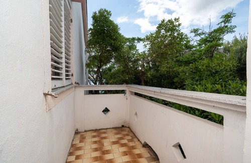 Vidalici Apartment | Two bedroom apartment near beach Vidalići, Pag (A-6519-c)