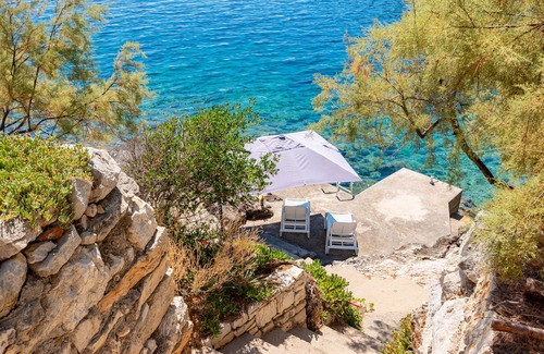Blato Apartment | Two bedroom apartment near beach Cove Zaglav, Korčula (A-12208-a)