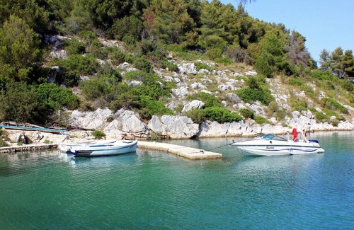 Island Dugi Otok Apartment | Two bedroom apartment near beach Cove Dumboka, Dugi otok (A-395-a)