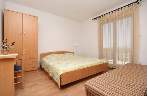 Tribulje Apartment | Two bedroom apartment with terrace and sea view Tribulje, Krk (A-5438-a)