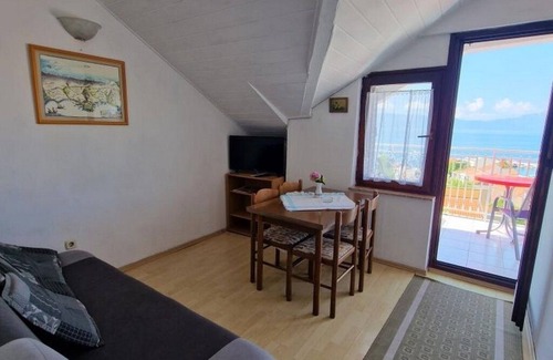 Gradac Apartment | Two bedroom apartment with terrace and sea view Gradac, Makarska (A-22460-d)