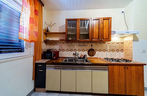 Drace Apartment | Two bedroom apartment with balcony and sea view Drače, Pelješac (A-14019-b)