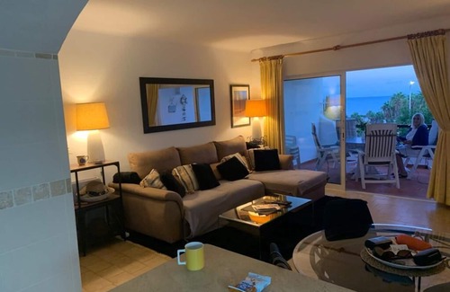 Albufeira Apartment | Two bedroom apartment with beautiful sea views - Sleeps 4