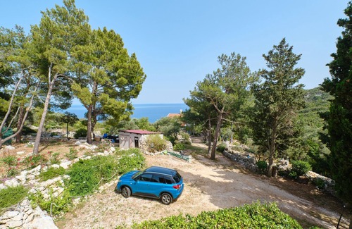 Cunski Apartment | Two bedroom apartment with terrace and sea view Ćunski, Lošinj (A-7867-a)