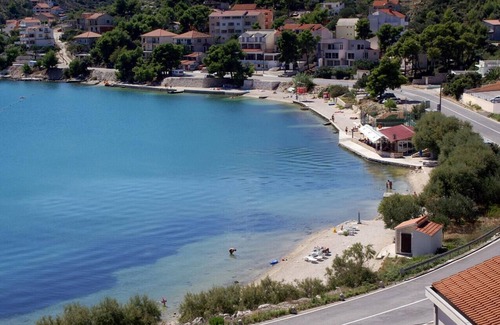 Marina Apartment | Two bedroom apartment with terrace and sea view Marina, Trogir (A-2036-a)