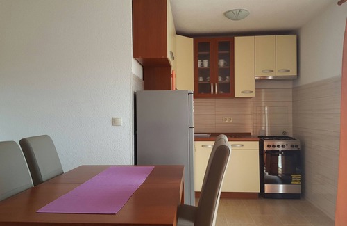 Poljica Apartment | Two bedroom apartment with balcony and sea view Poljica, Trogir (A-14803-b)