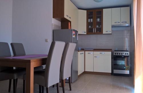 Poljica Apartment | Two bedroom apartment with balcony and sea view Poljica, Trogir (A-14803-b)