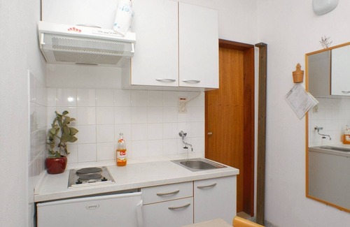 Gradac Apartment | Two bedroom apartment with terrace and sea view Podaca, Makarska (A-2621-a)