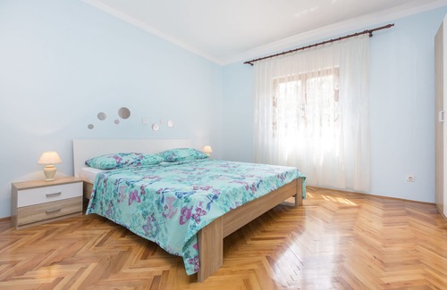 Marceljani Apartment | Two bedroom apartment with terrace Vinež, Labin (A-15870-a)