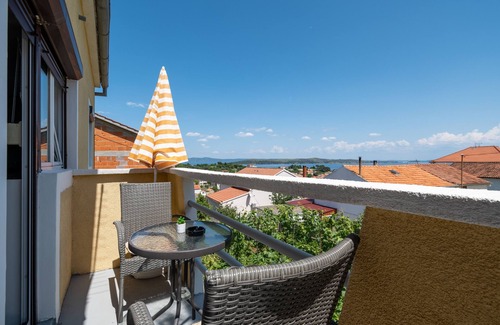 Island Dugi Otok Apartment | Two bedroom apartment with balcony and sea view Sali, Dugi otok (A-16324-a)
