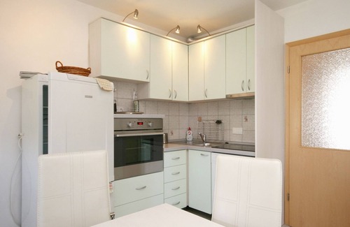 Pinezici Apartment | Two bedroom apartment with terrace Pinezići, Krk (A-5464-a)
