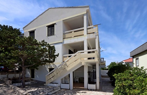 Pag Apartment | Two bedroom apartment with terrace and sea view Pag (A-18325-d)